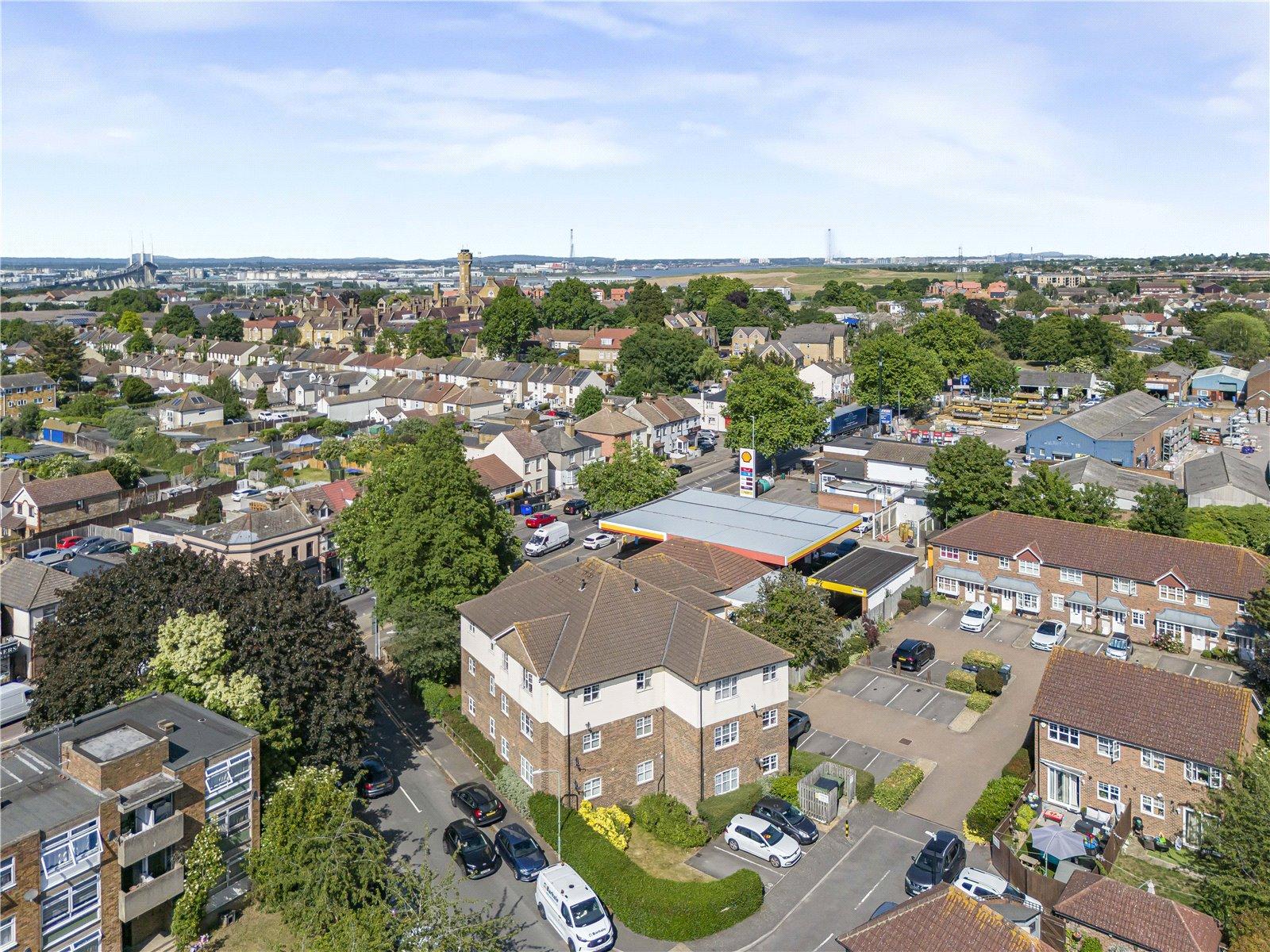 2 bedroom property for sale in Dartford | Robinson Jackson