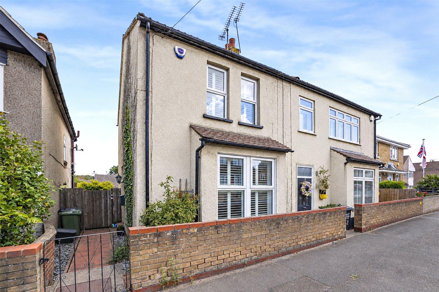 2 bedroom house for sale in Dartford | Robinson Jackson