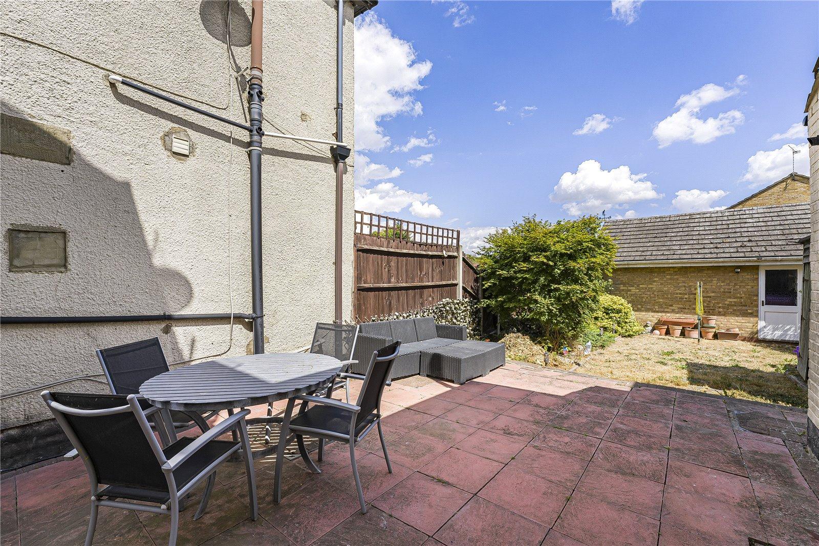 2 bedroom house for sale in Dartford | Robinson Jackson