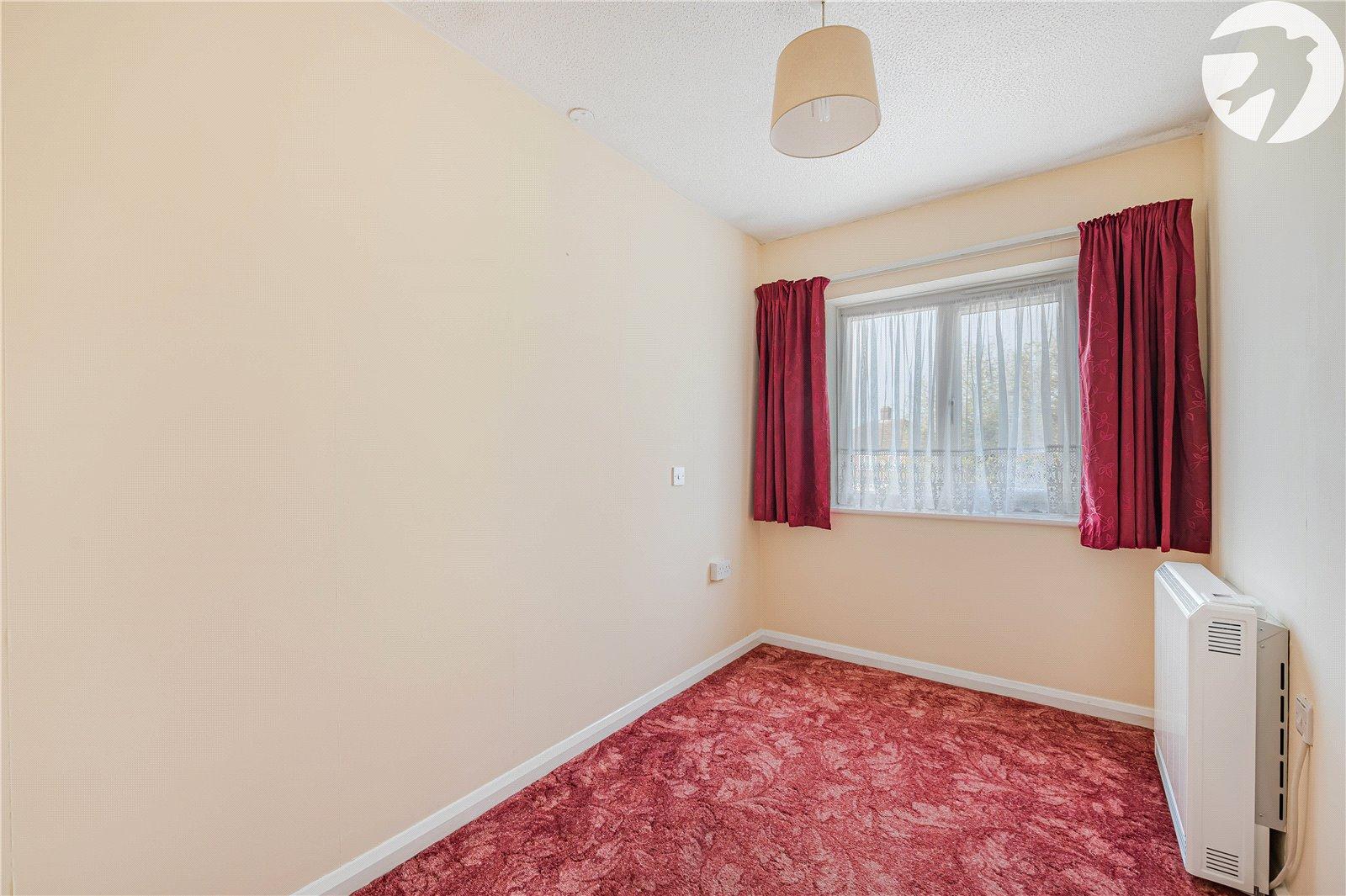 2 bedroom property for sale in Dartford | Robinson Jackson