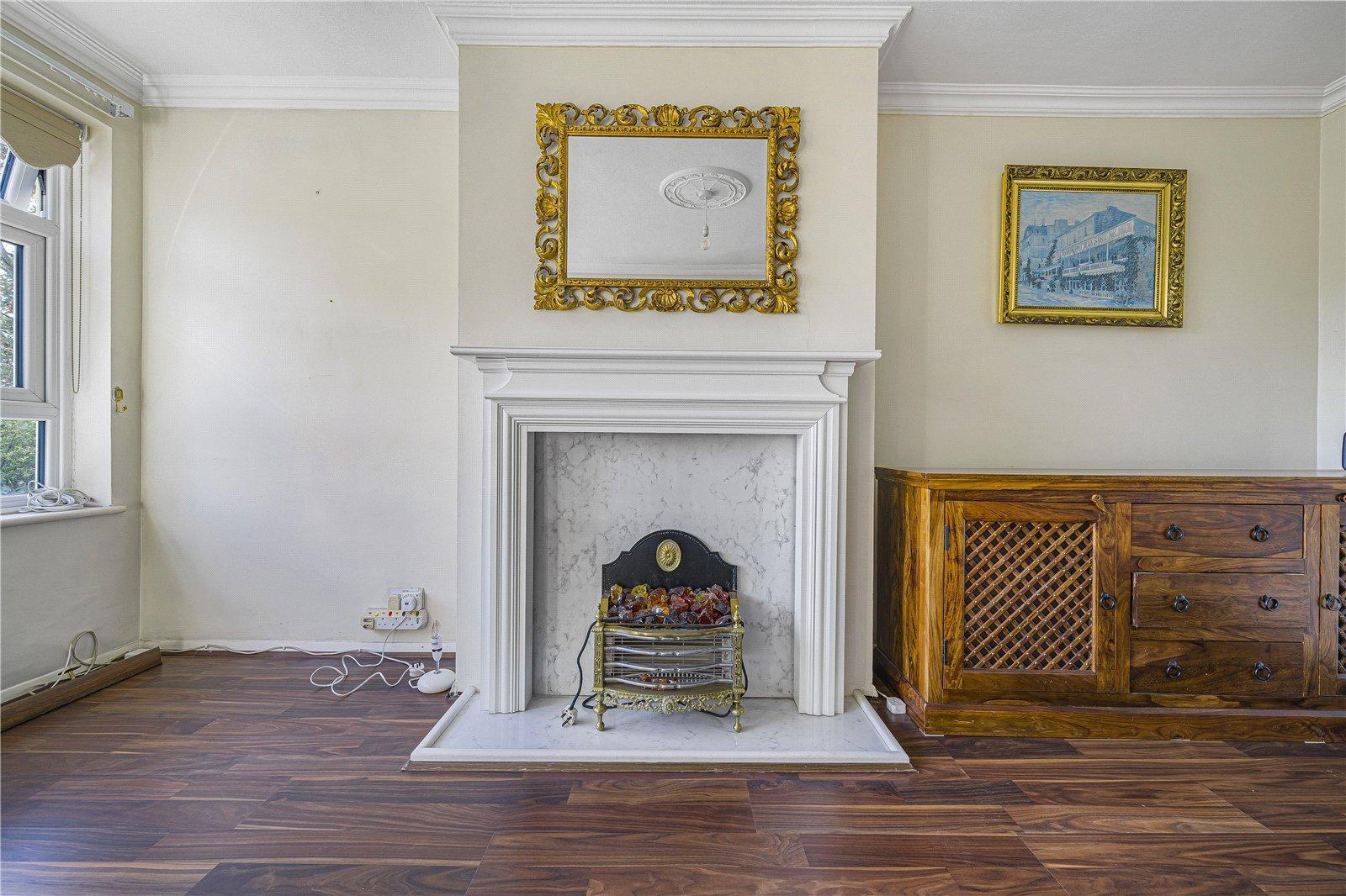 2 bedroom property for sale in Dartford | Robinson Jackson