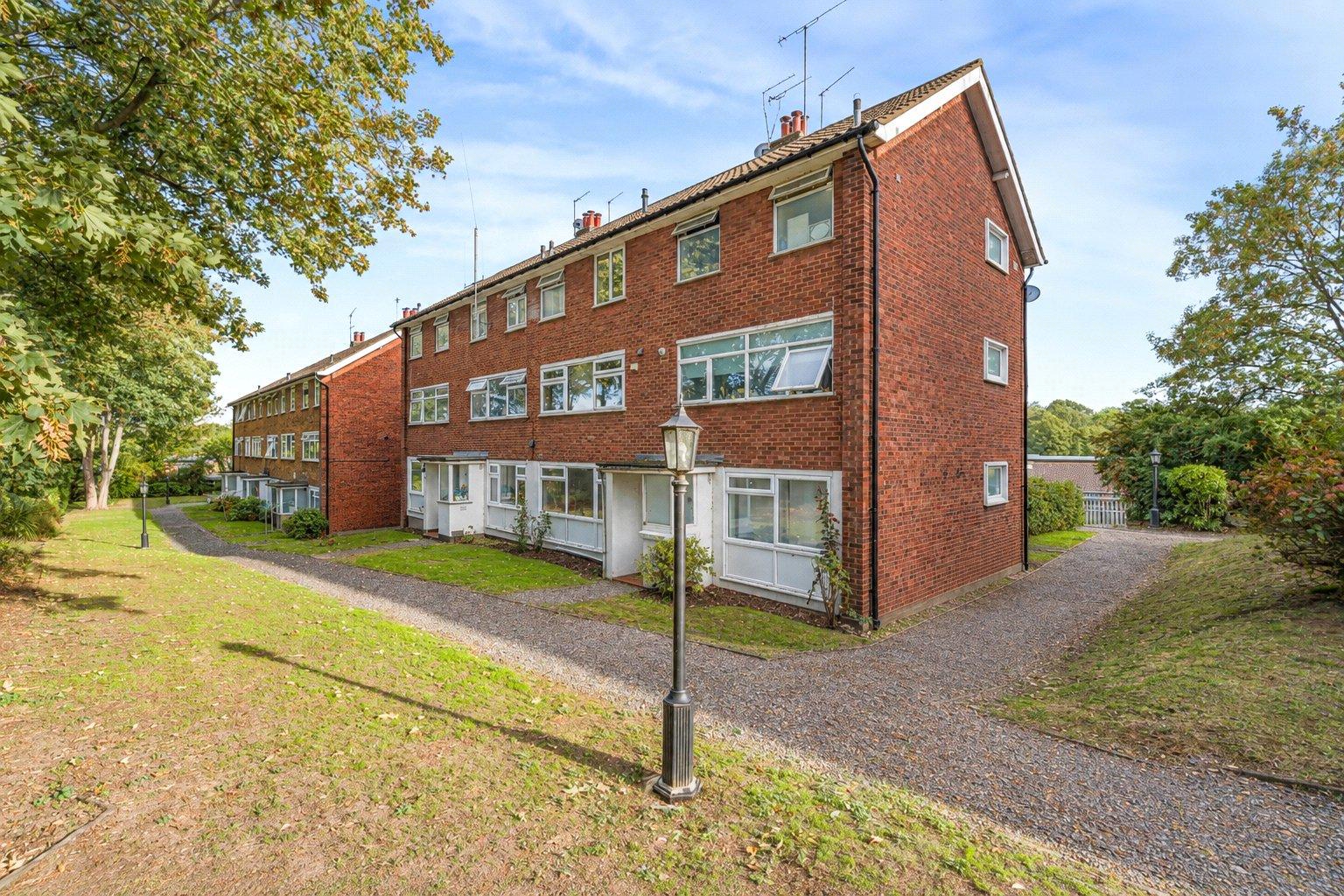 2 bedroom property for sale in Dartford | Robinson Jackson