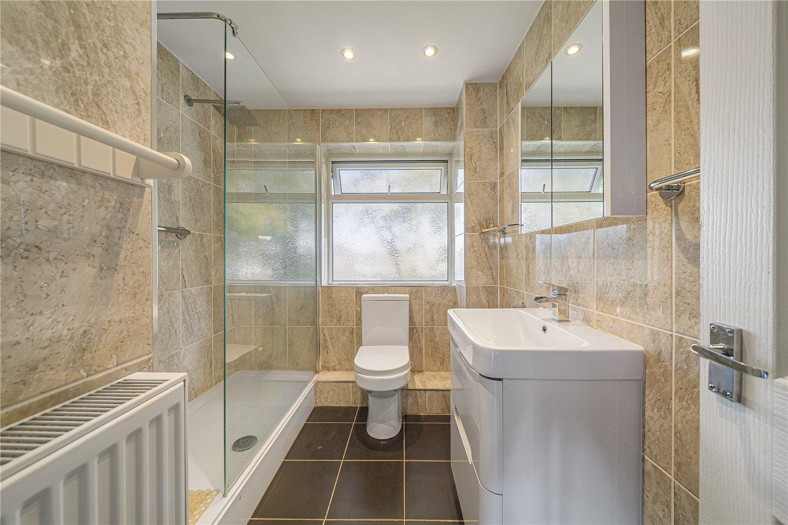 2 bedroom property for sale in Dartford | Robinson Jackson