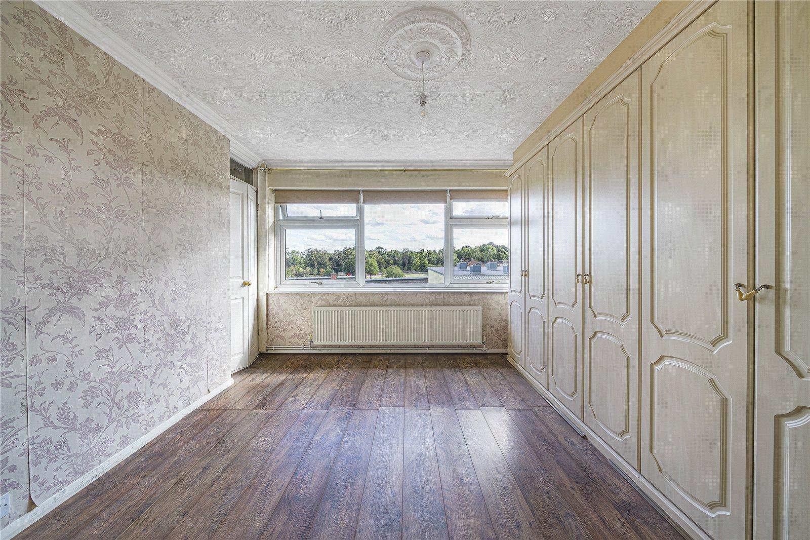 2 bedroom property for sale in Dartford | Robinson Jackson