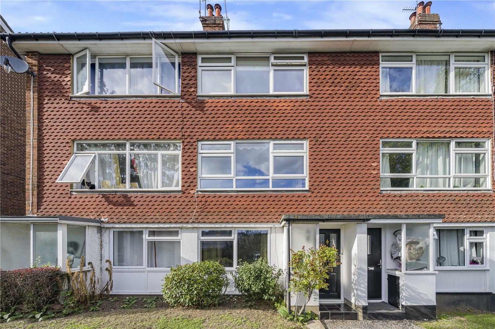 2 bedroom property for sale in Dartford | Robinson Jackson