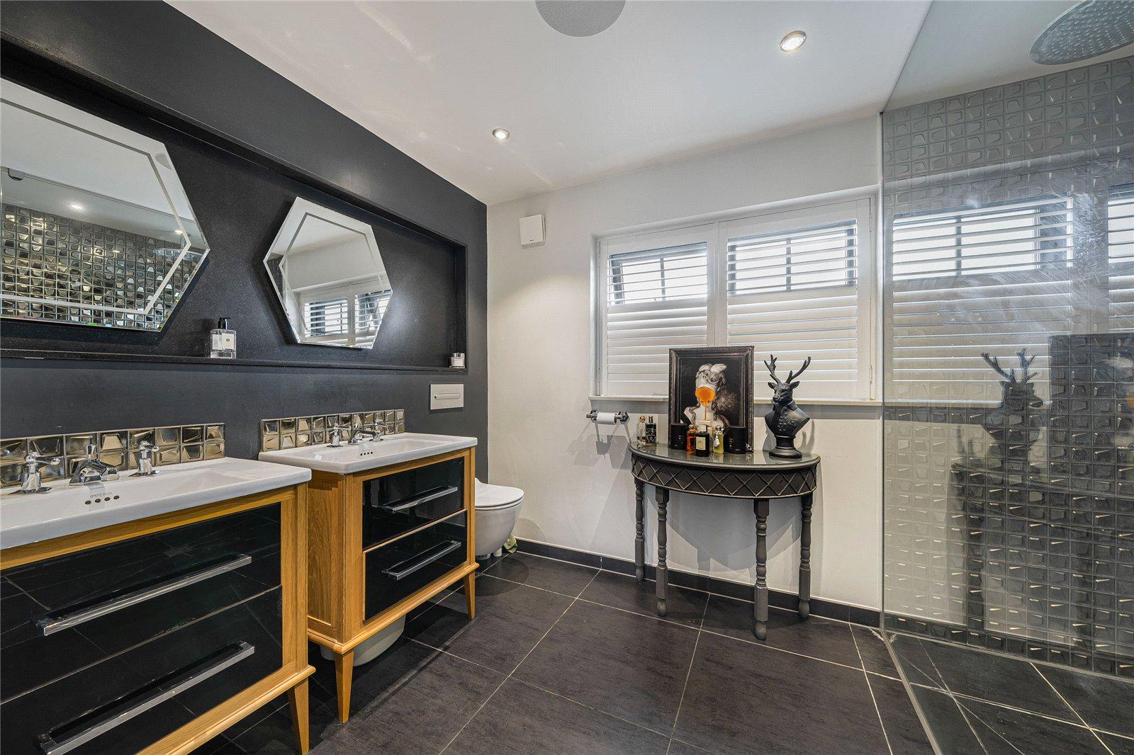4 bedroom property for sale in Dartford | Robinson Jackson
