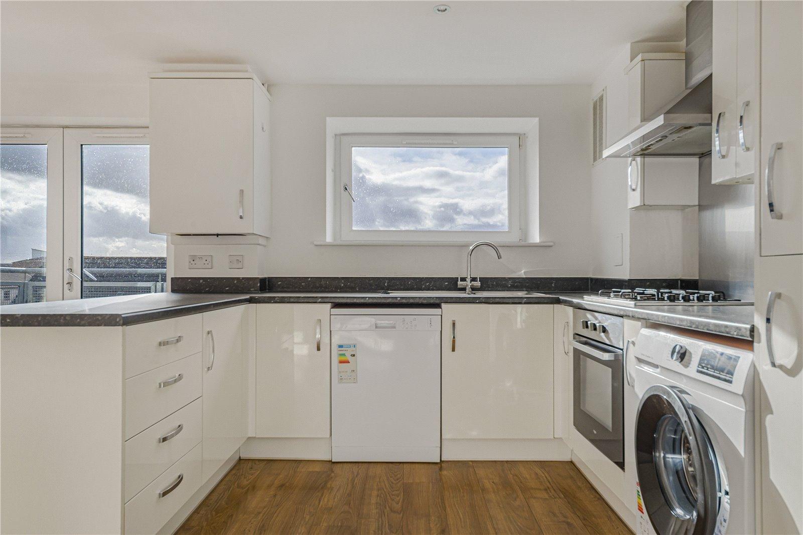 2 bedroom property for sale in Dartford | Robinson Jackson