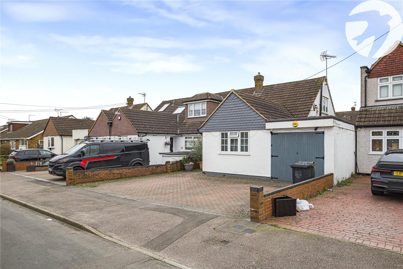 4 bedroom bungalow for sale in Dartford | Robinson Jackson