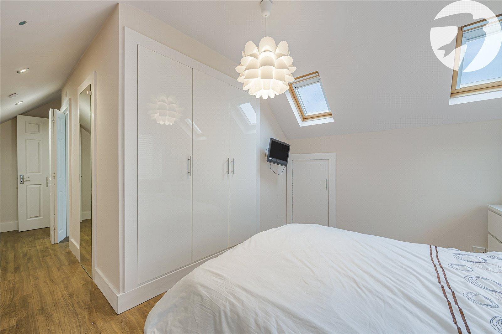 4 bedroom bungalow for sale in Dartford | Robinson Jackson
