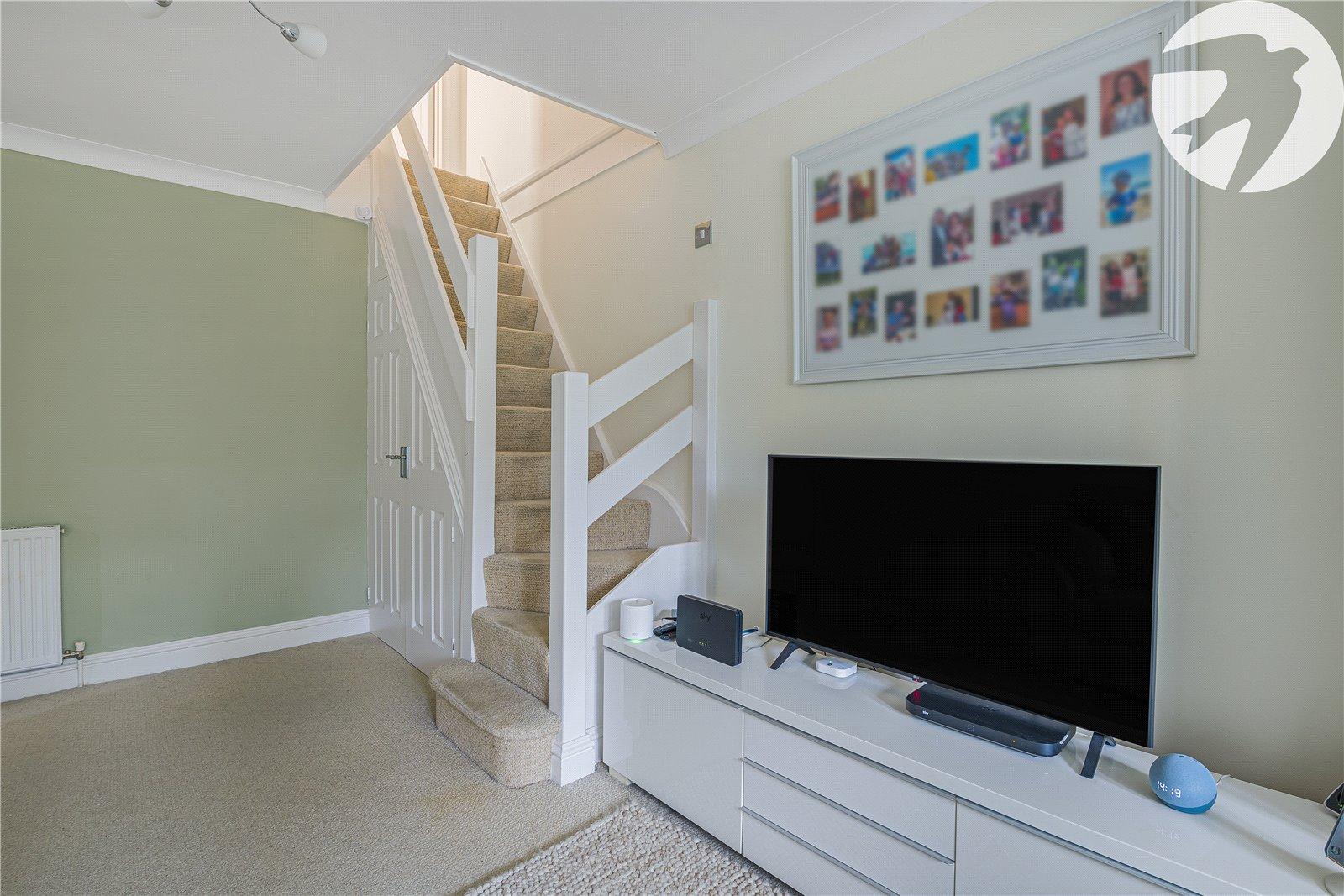 4 bedroom bungalow for sale in Dartford | Robinson Jackson