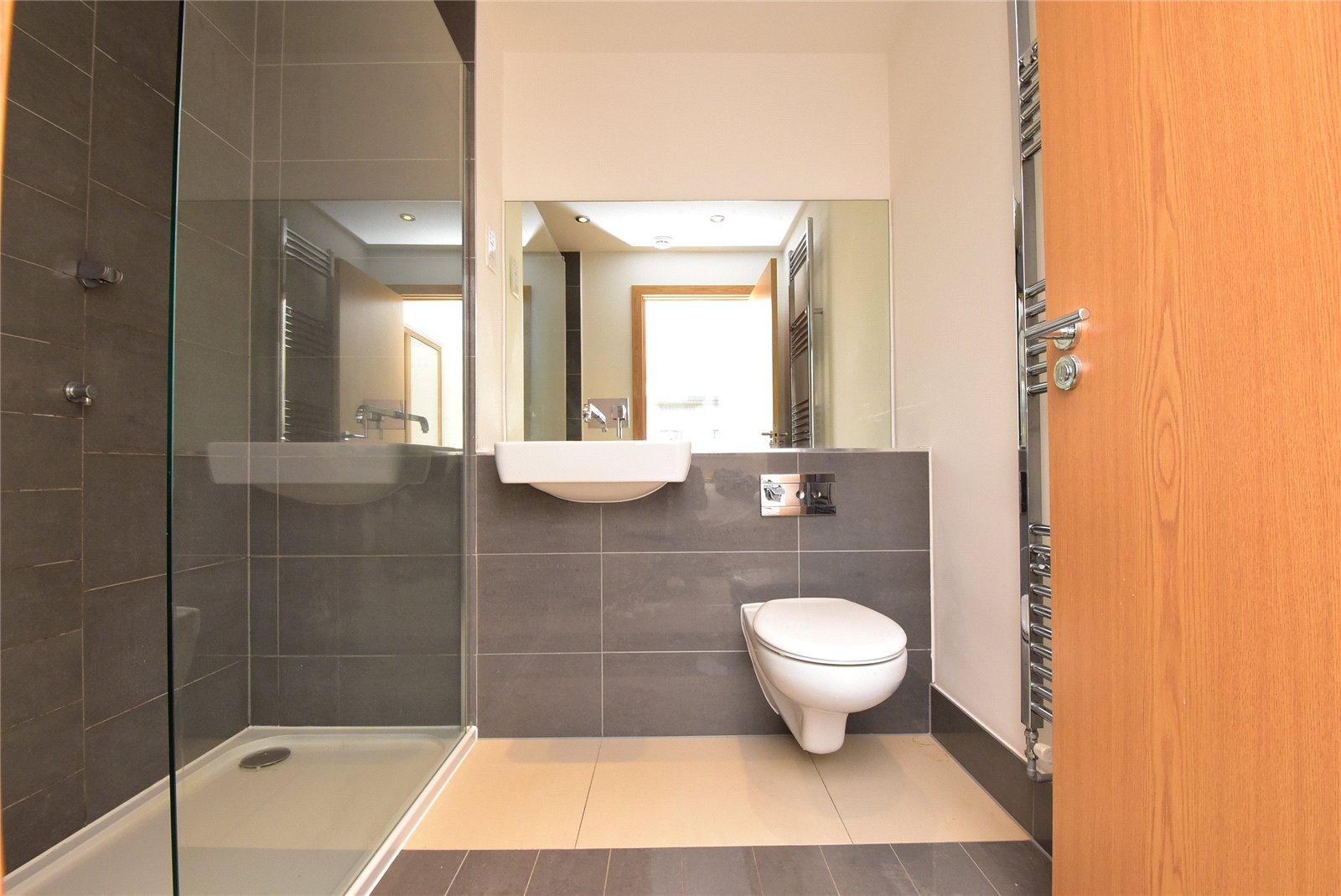 2 bedroom property for sale in Dartford | Robinson Jackson