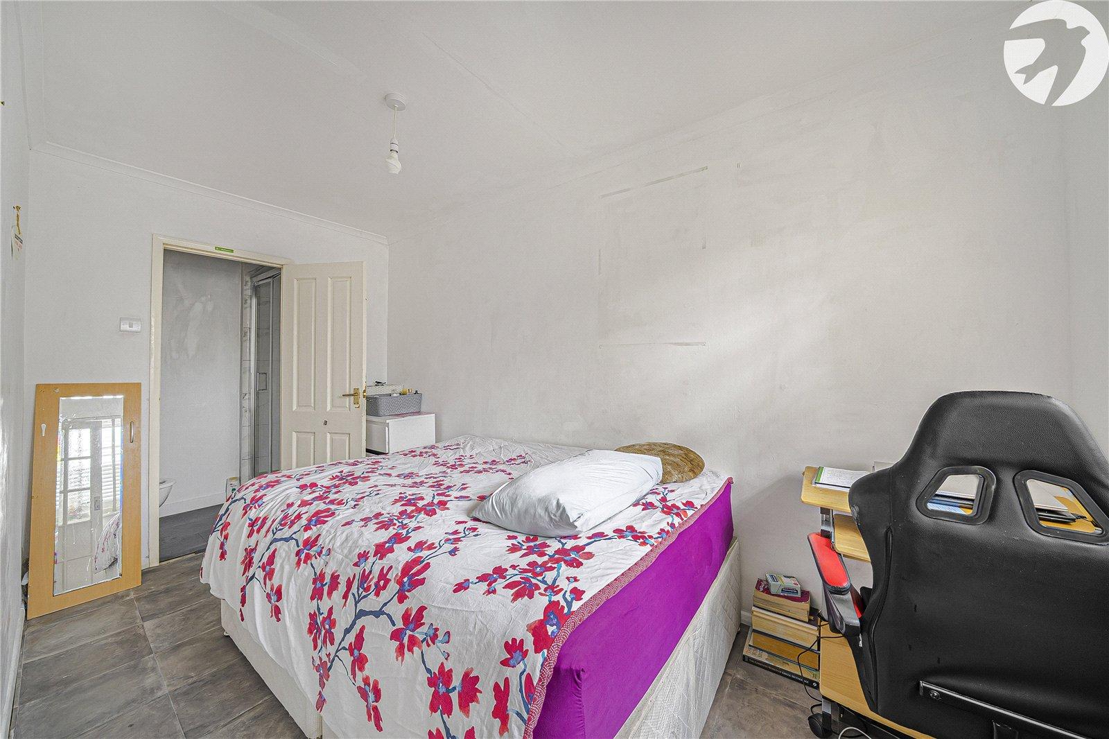 4 bedroom house for sale in Dartford | Robinson Jackson