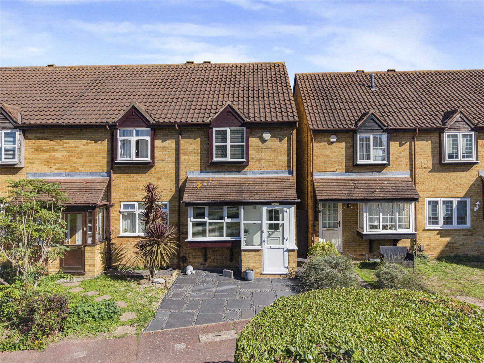 2 bedroom house for sale in Dartford | Robinson Jackson