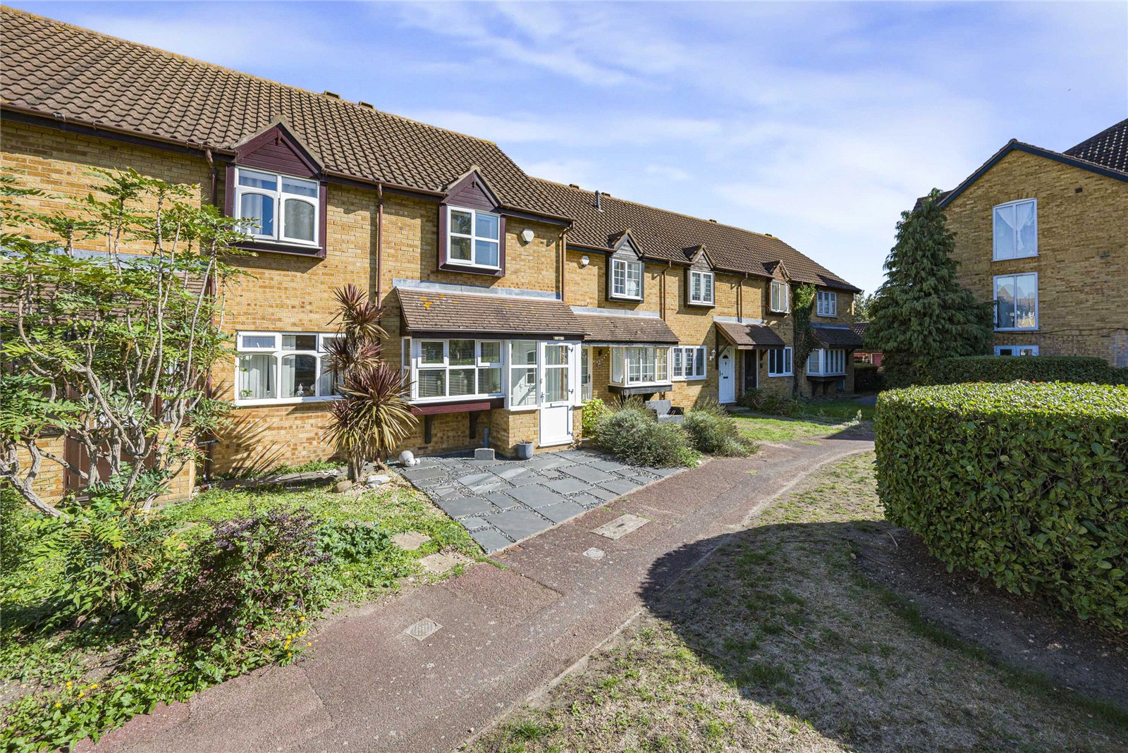2 bedroom house for sale in Dartford | Robinson Jackson