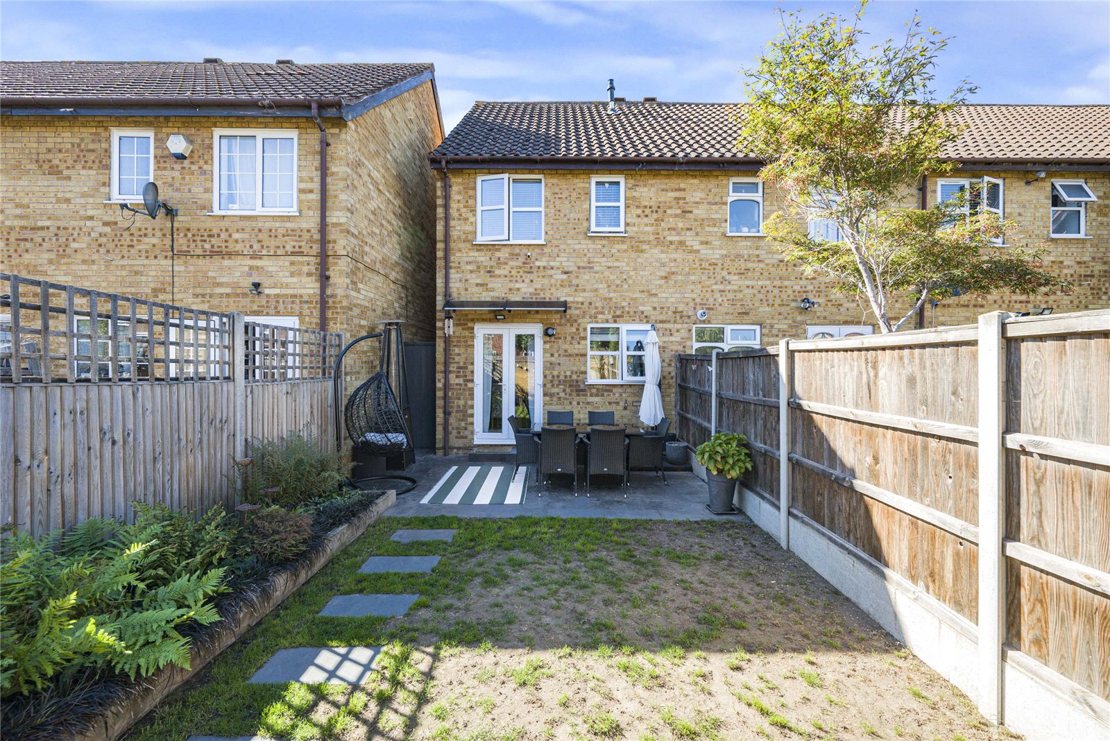 2 bedroom house for sale in Dartford | Robinson Jackson