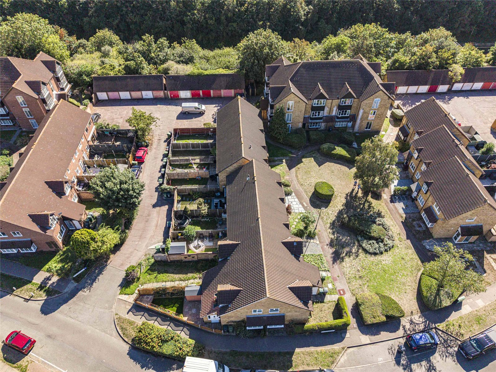 2 bedroom house for sale in Dartford | Robinson Jackson