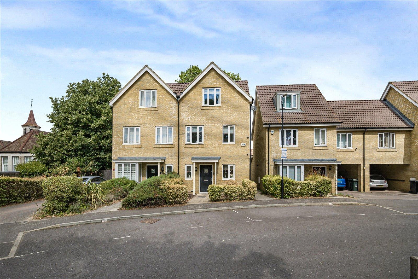 3 bedroom house for sale in Stone | Robinson Jackson