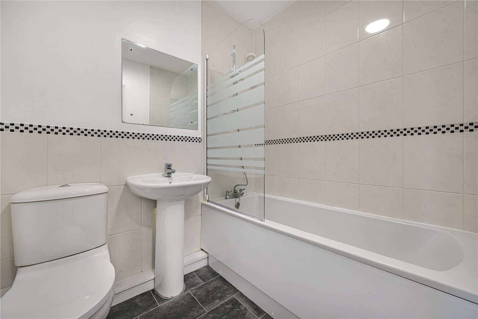 2 bedroom house for sale in Dartford | Robinson Jackson