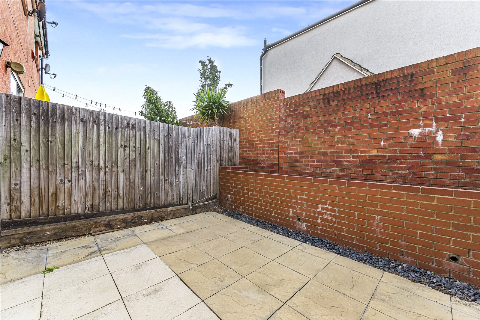 2 bedroom house for sale in Dartford | Robinson Jackson
