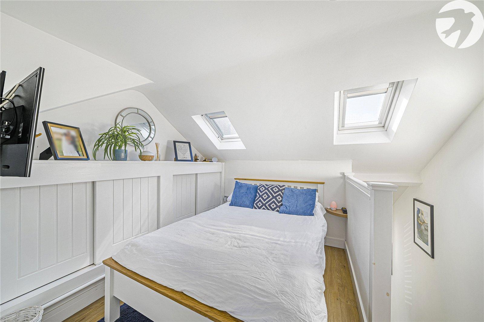 3 bedroom house for sale in Crayford | Robinson Jackson