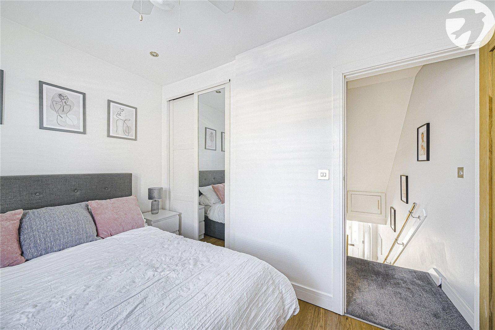 3 bedroom house for sale in Crayford | Robinson Jackson