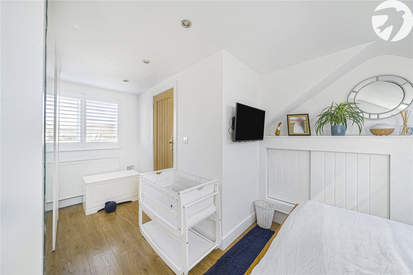 3 bedroom house for sale in Crayford | Robinson Jackson