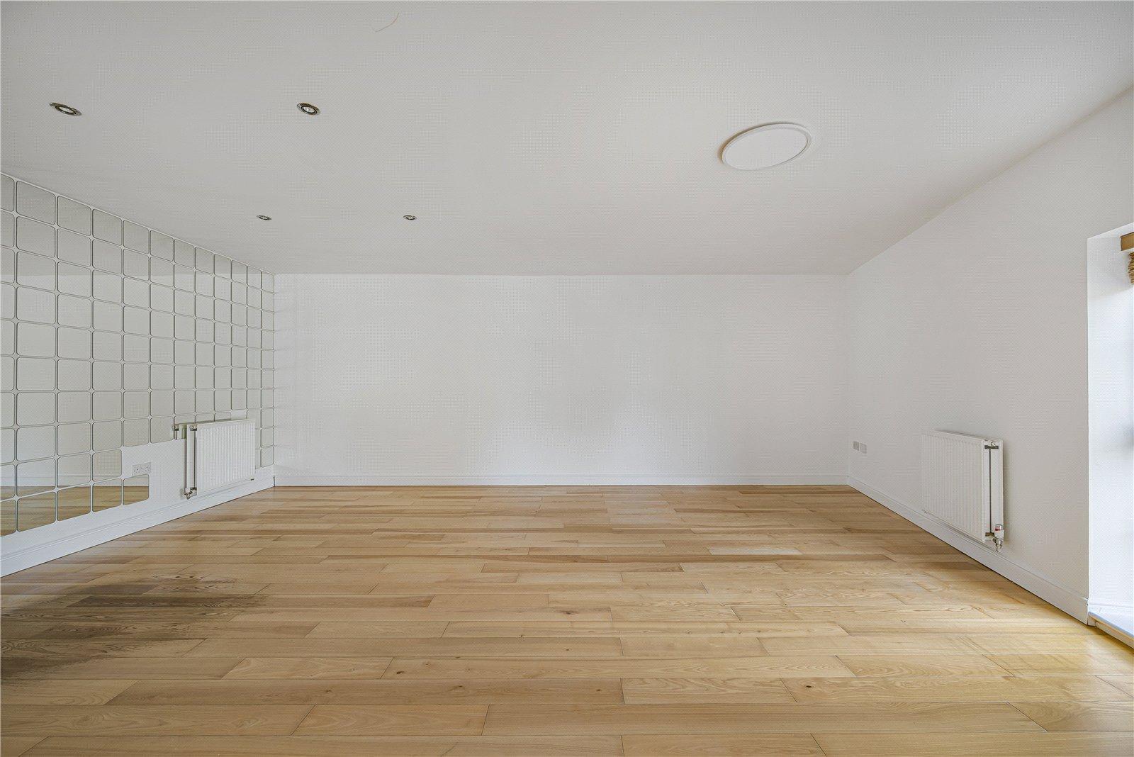 2 bedroom property for sale in South Darenth | Robinson Jackson
