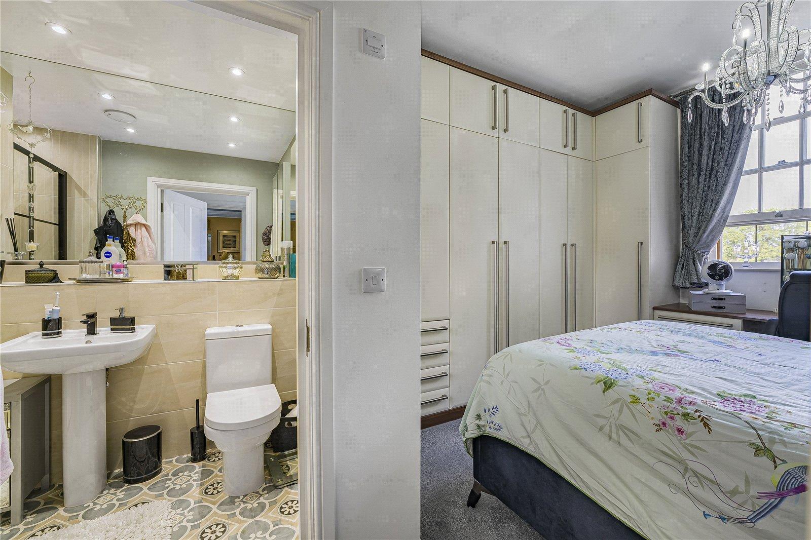 2 bedroom house for sale in Dartford | Robinson Jackson