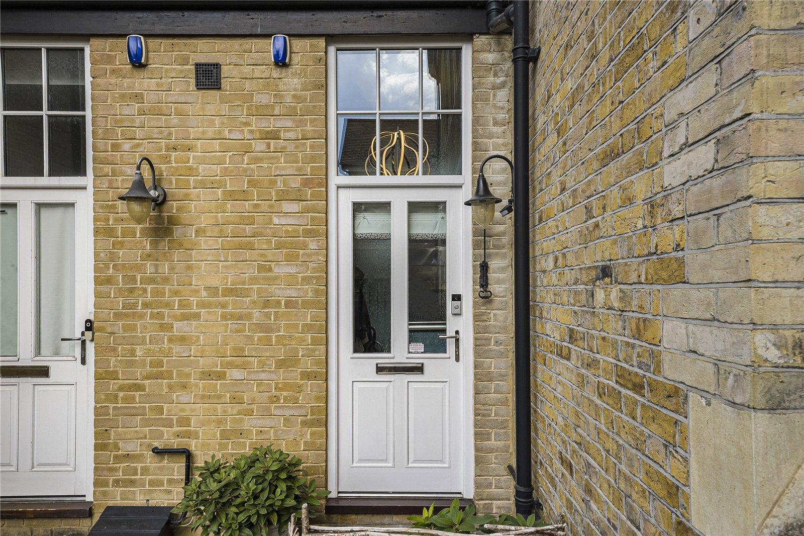 2 bedroom house for sale in Dartford | Robinson Jackson