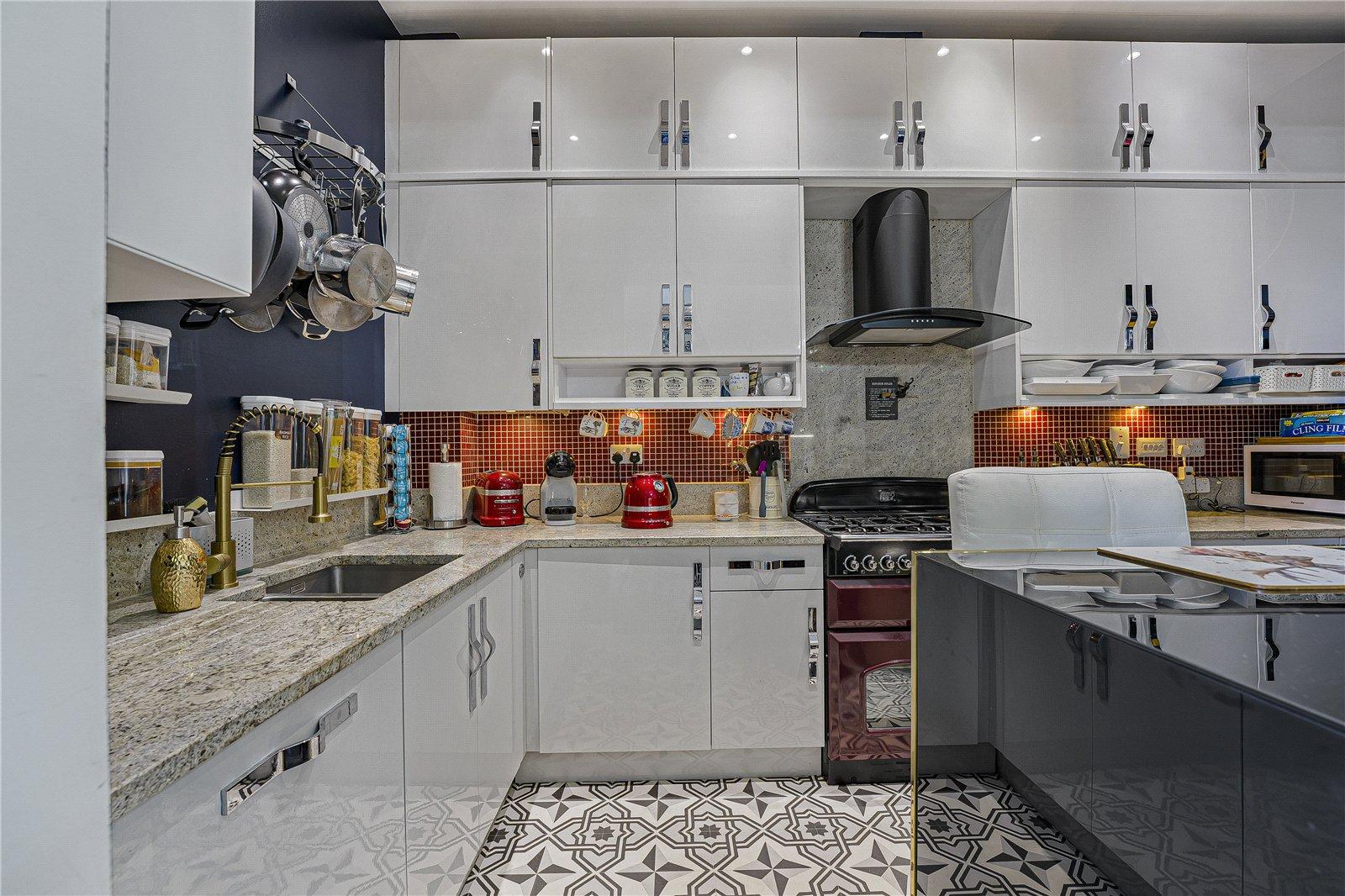 2 bedroom house for sale in Dartford | Robinson Jackson