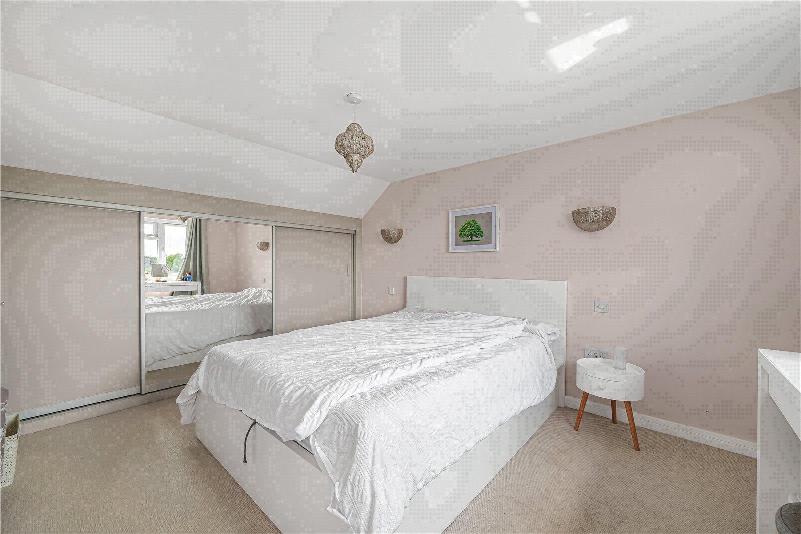4 bedroom house for sale in Dartford | Robinson Jackson