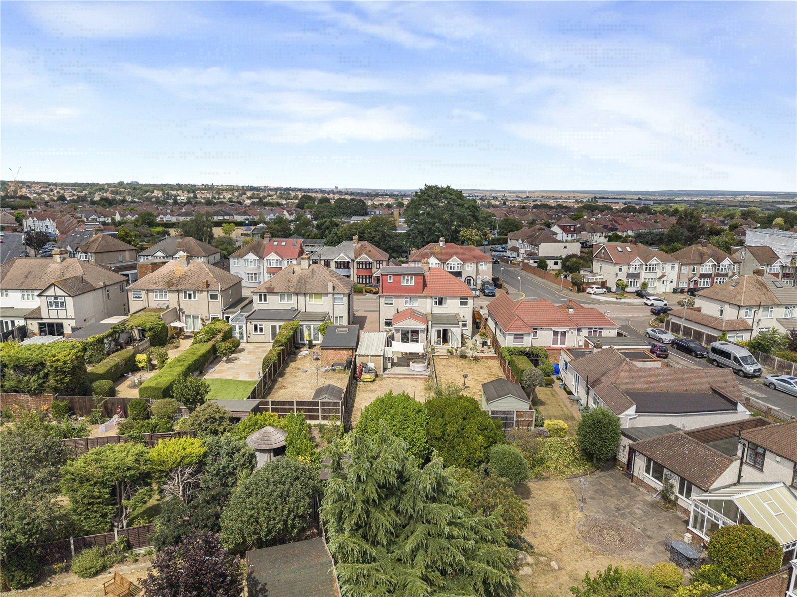 4 bedroom house for sale in Dartford | Robinson Jackson