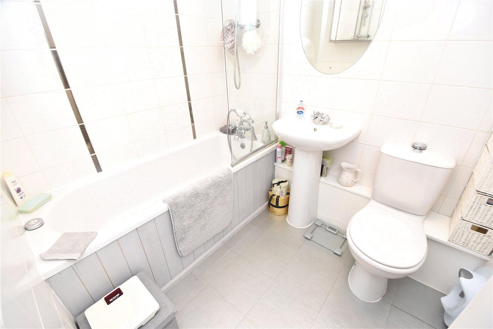 2 bedroom house for sale in Dartford | Robinson Jackson