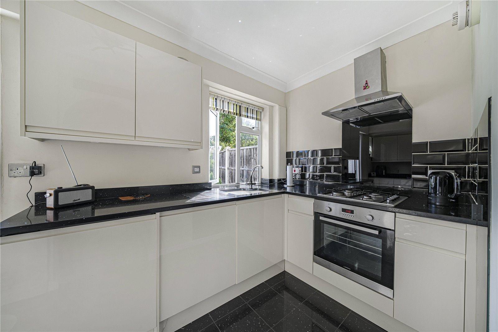 2 bedroom house for sale in Crayford | Robinson Jackson