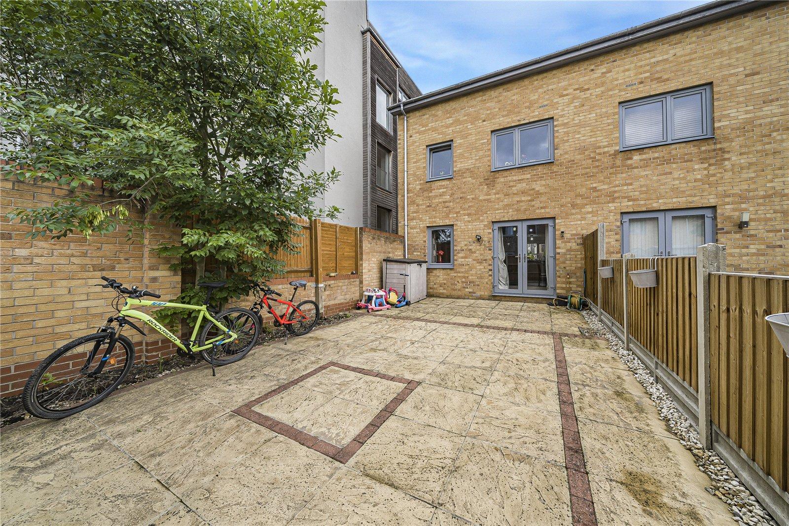 4 bedroom house for sale in Dartford | Robinson Jackson