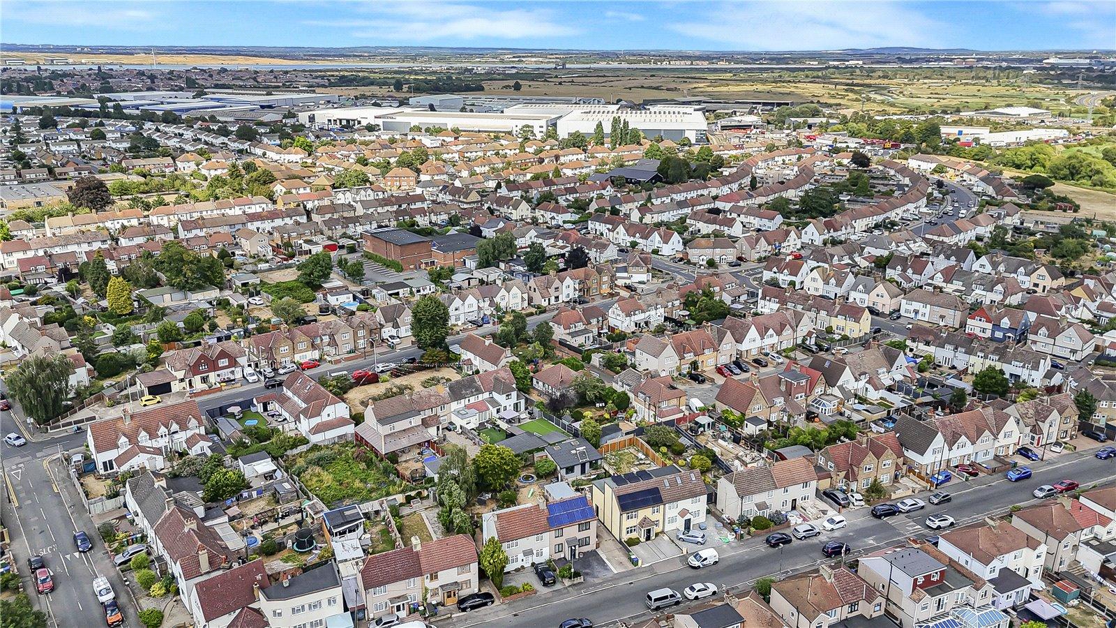 3 bedroom house for sale in Crayford | Robinson Jackson