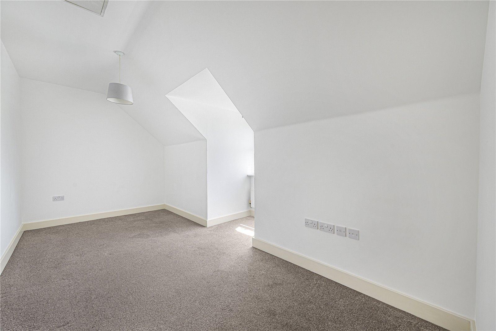 2 bedroom property for sale in Dartford | Robinson Jackson