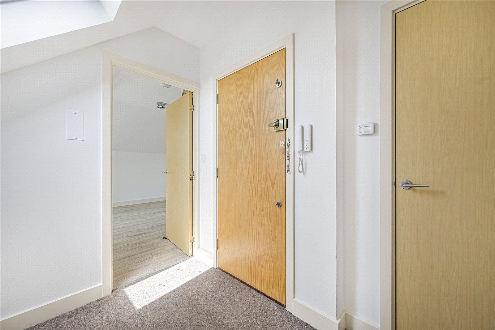 2 bedroom property for sale in Dartford | Robinson Jackson