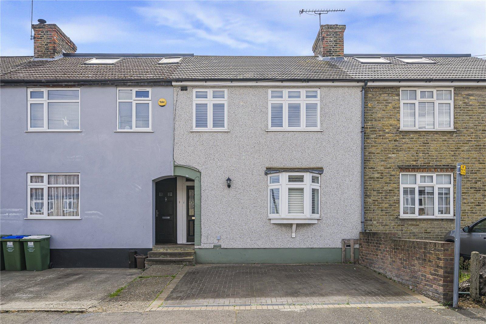 3 bedroom house for sale in Kent | Robinson Jackson