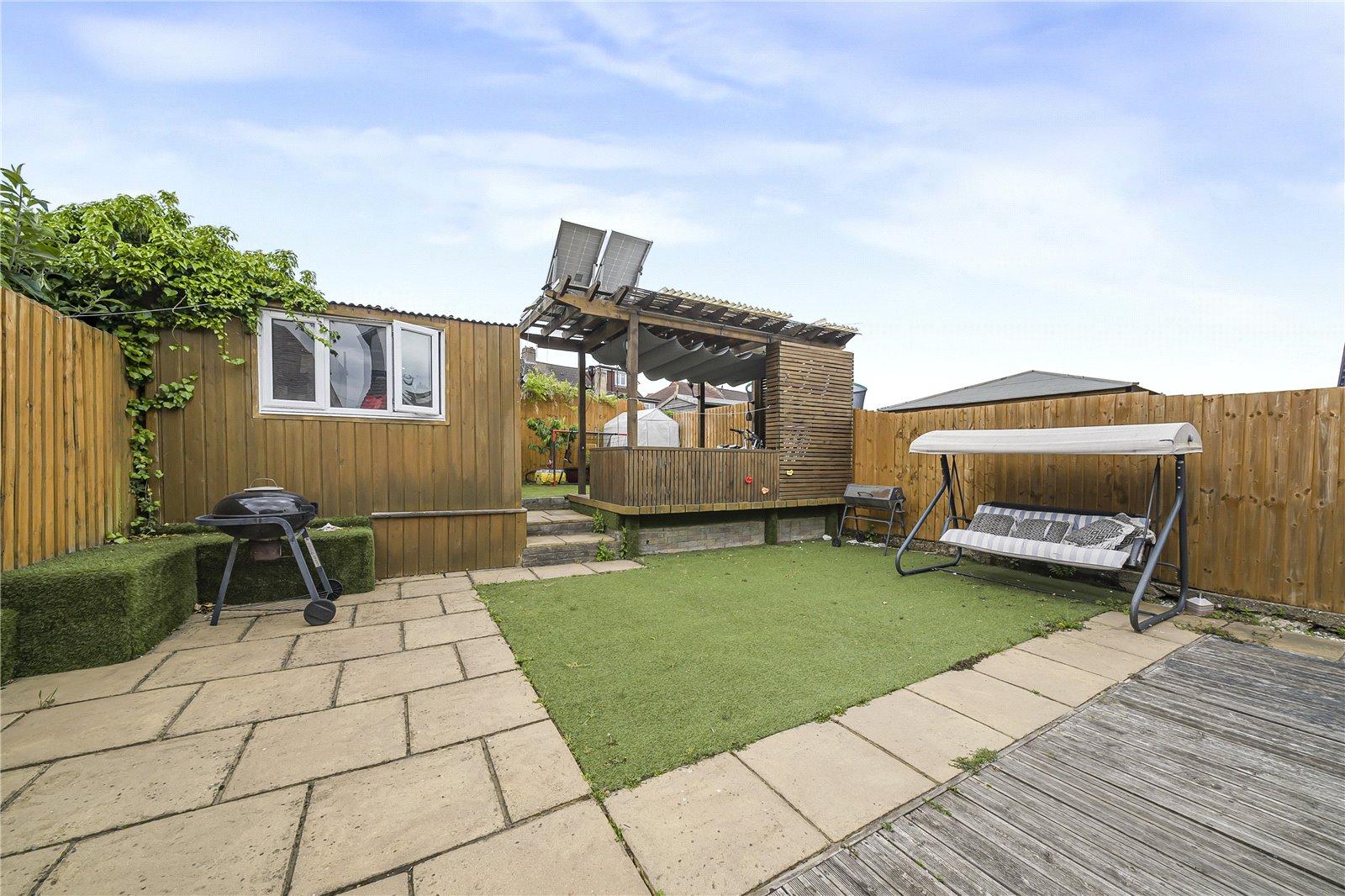 4 bedroom house for sale in Dartford | Robinson Jackson