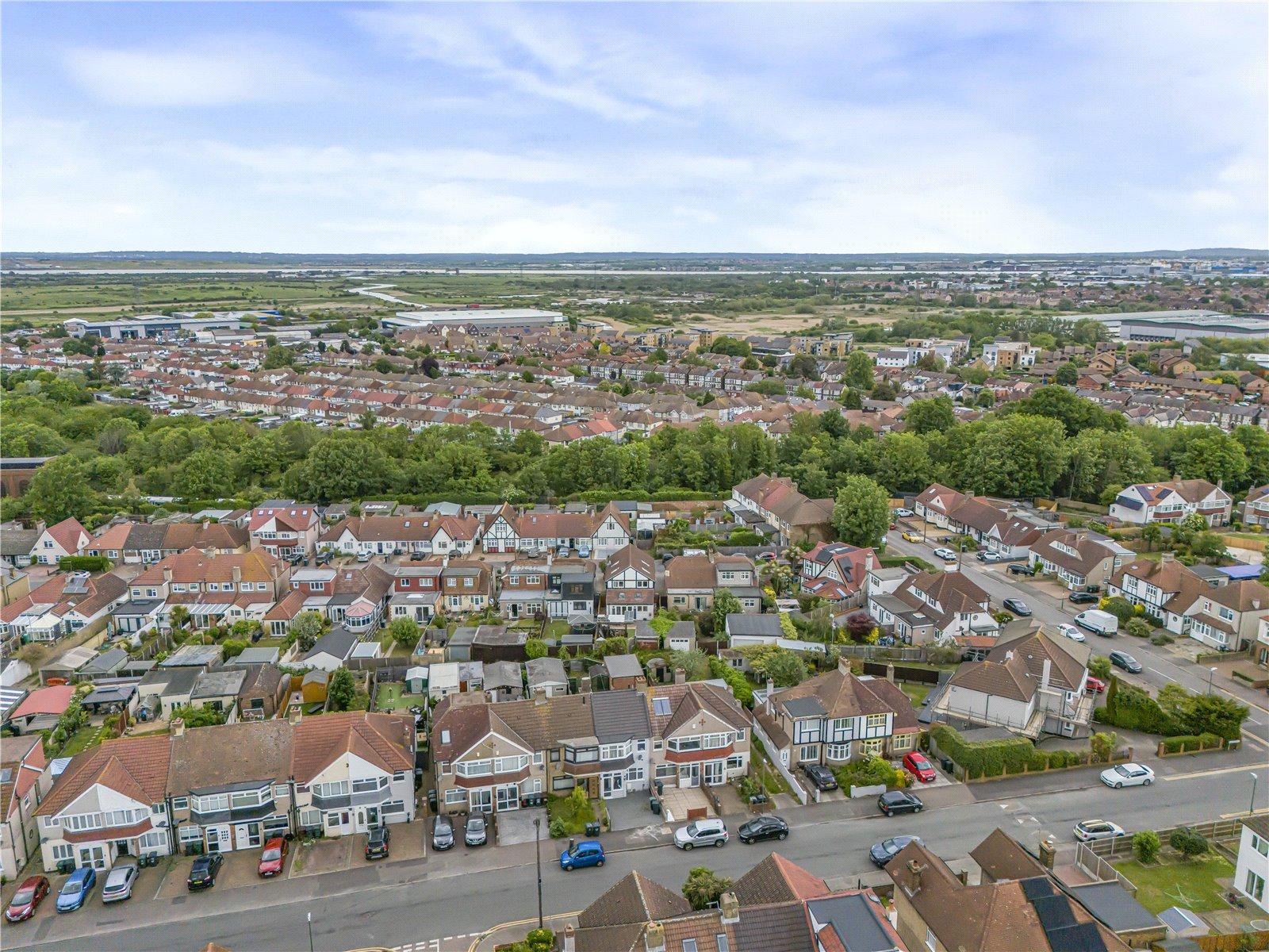4 bedroom house for sale in Dartford | Robinson Jackson