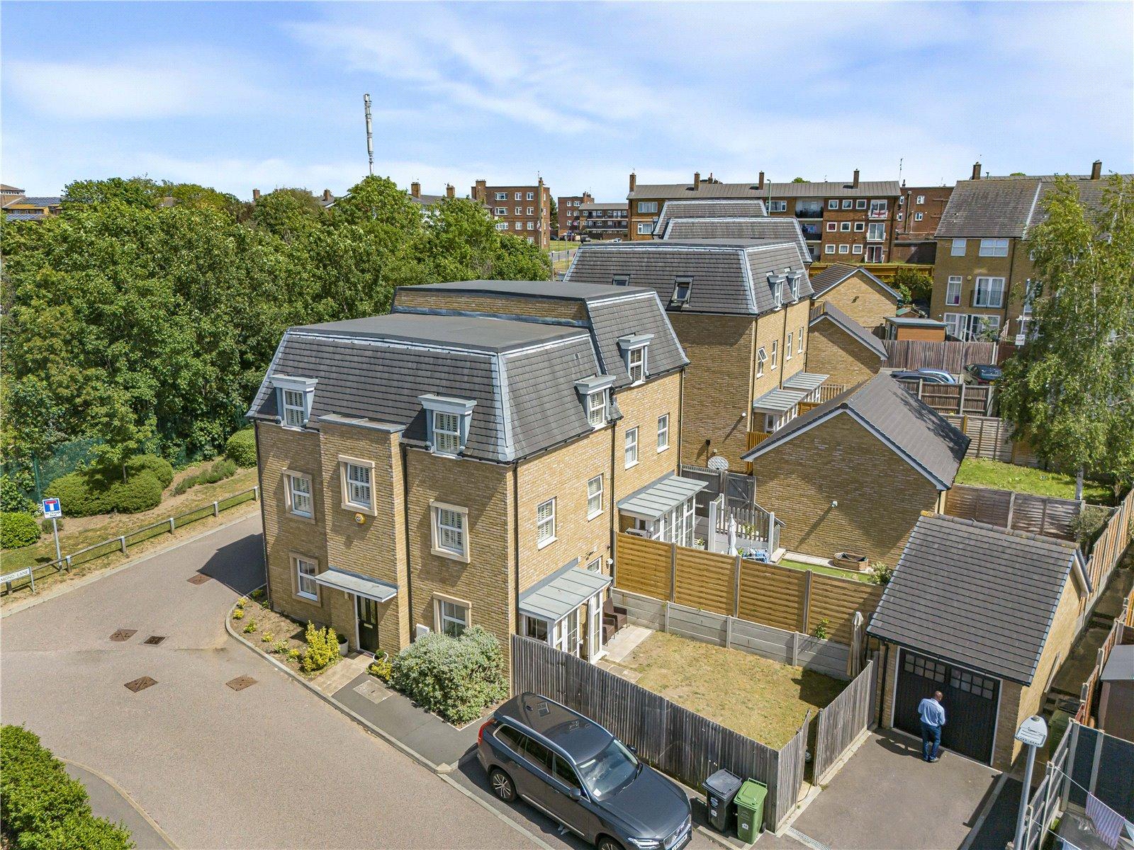4 bedroom house for sale in Dartford | Robinson Jackson