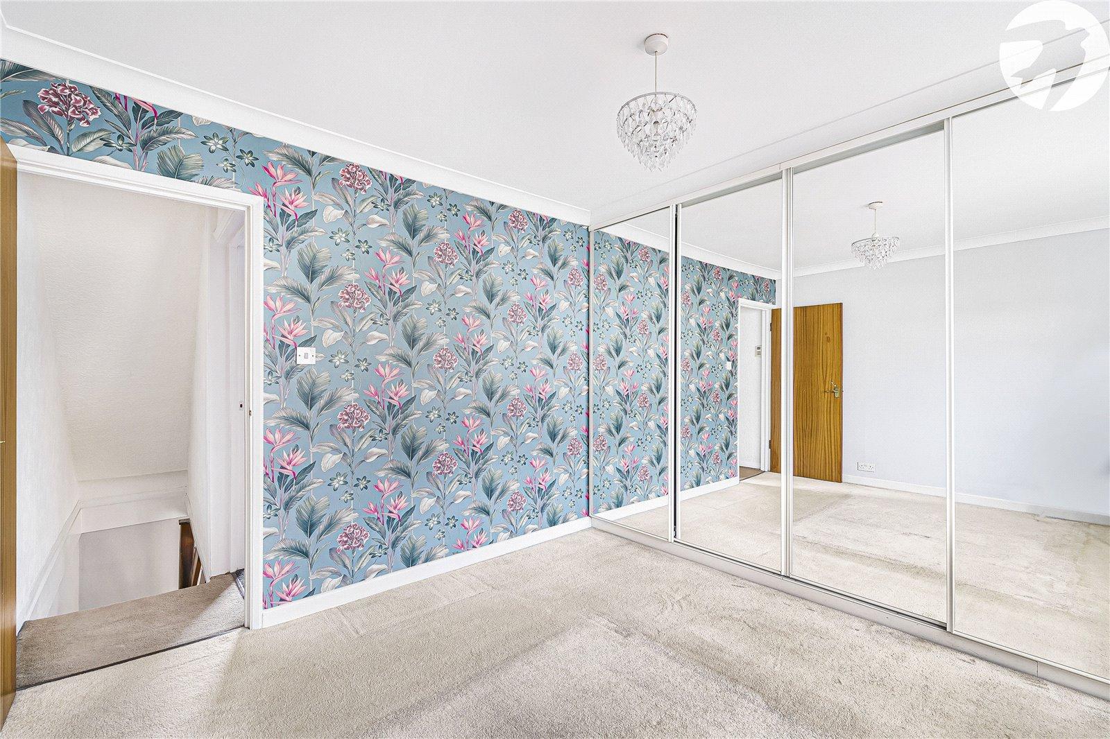 2 bedroom house for sale in West Dartford | Robinson Jackson