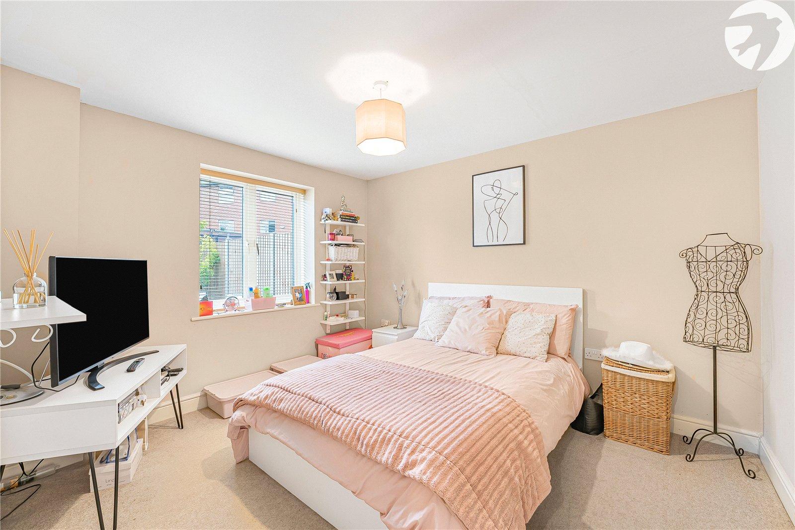 4 bedroom property for sale in Dartford | Robinson Jackson