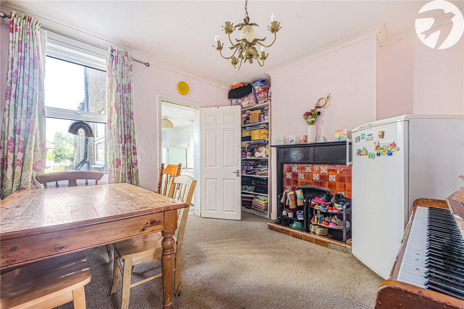 3 bedroom house for sale in Dartford | Robinson Jackson