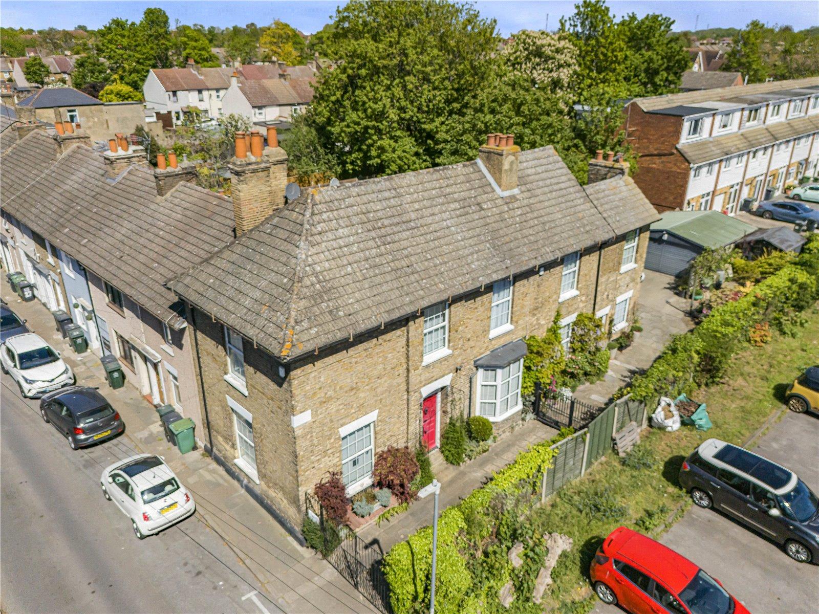 6 bedroom house for sale in Dartford | Robinson Jackson