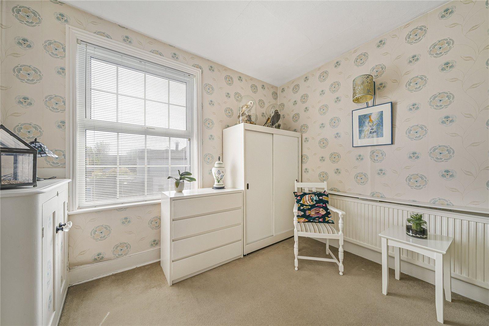 6 bedroom house for sale in Dartford | Robinson Jackson