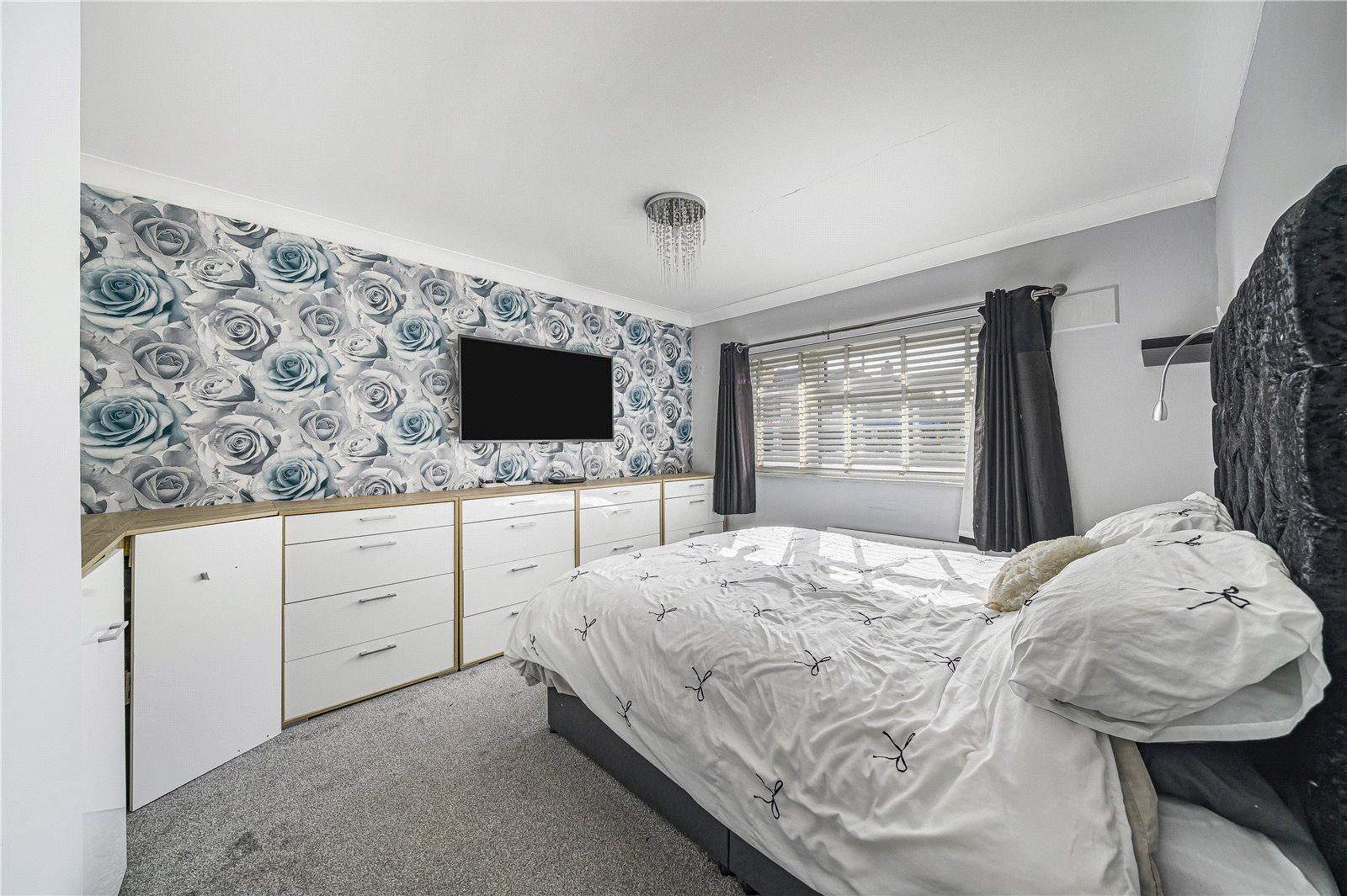 4 bedroom house for sale in Dartford | Robinson Jackson