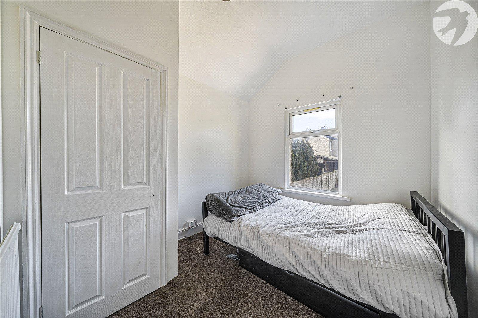 4 bedroom house for sale in Dartford | Robinson Jackson