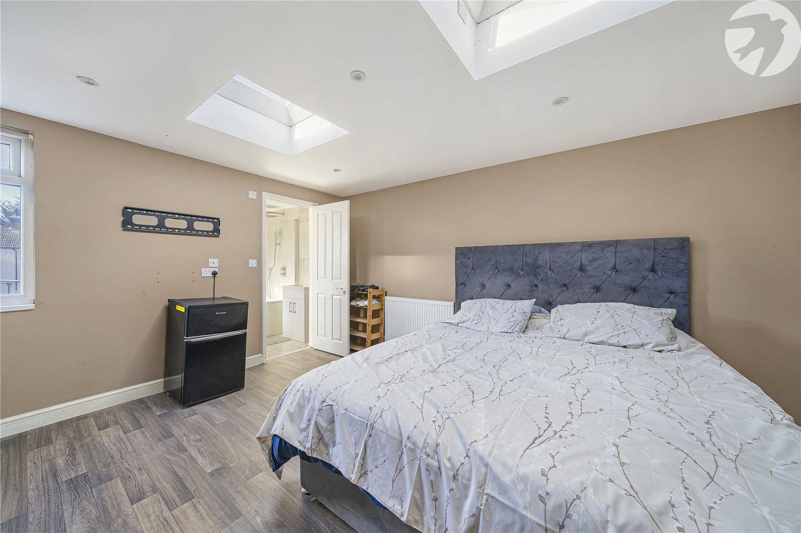 4 bedroom house for sale in Dartford | Robinson Jackson